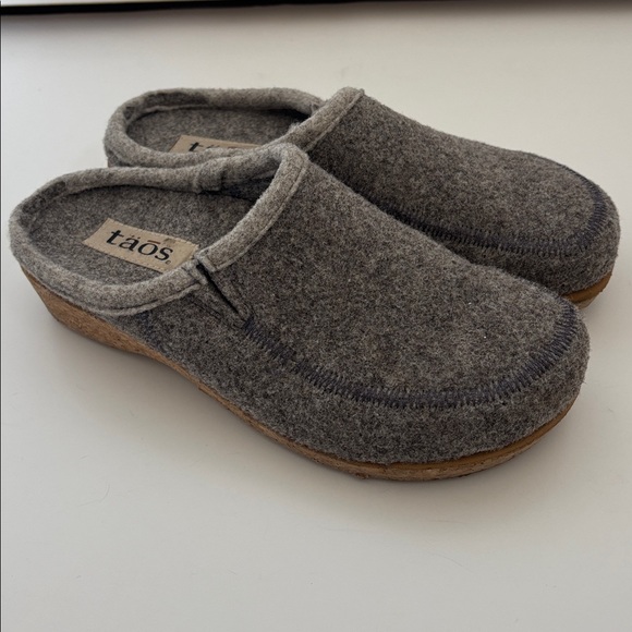 Taos Woollery Slip On Wool Clogs Slippers Gray Comfort Womens Size 37 / US 7 - Picture 1 of 15